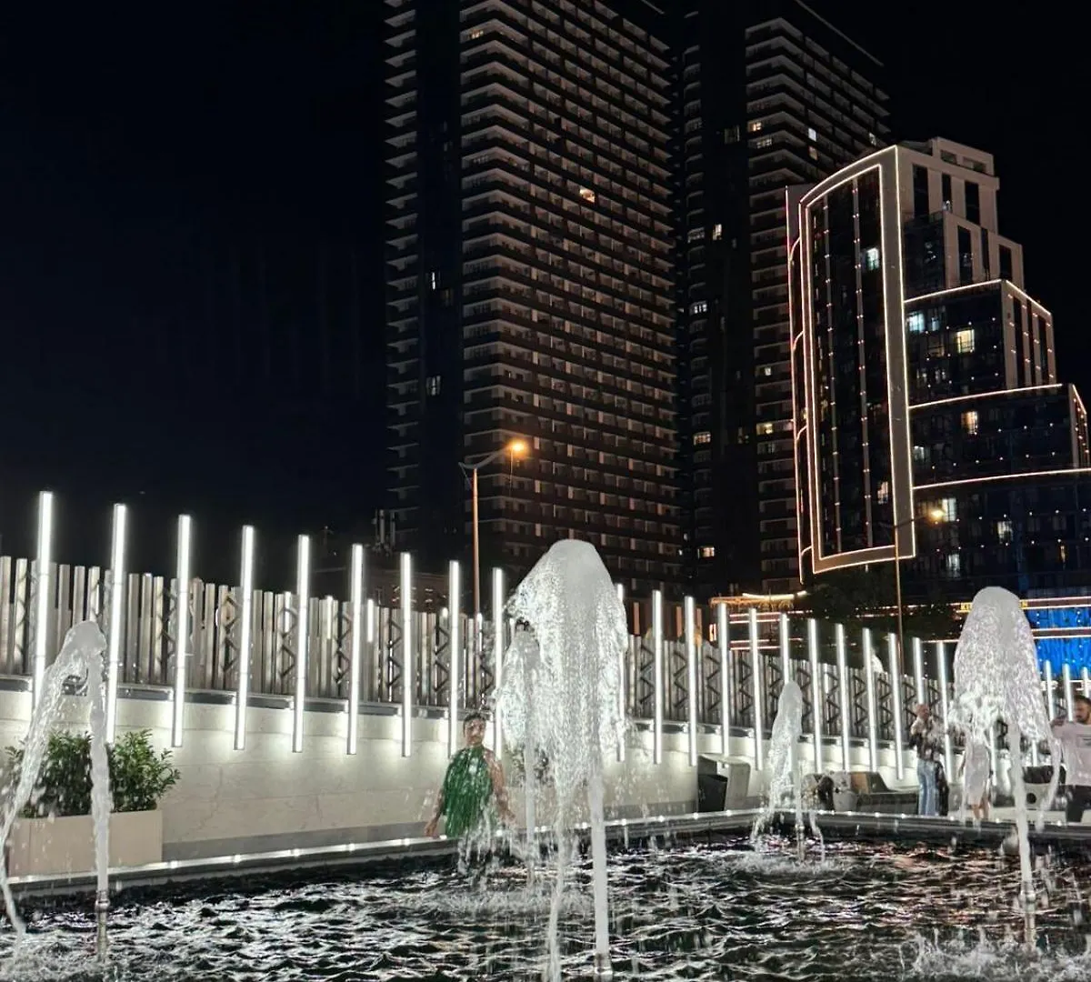 شقة Moonlight Apart-Hotel باتومي
